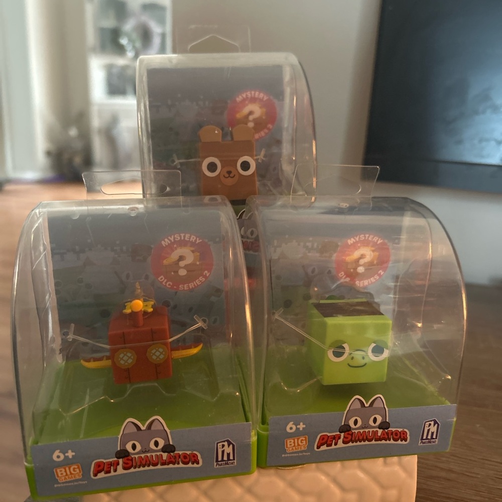 Pet Simulator Mystery Box Figures